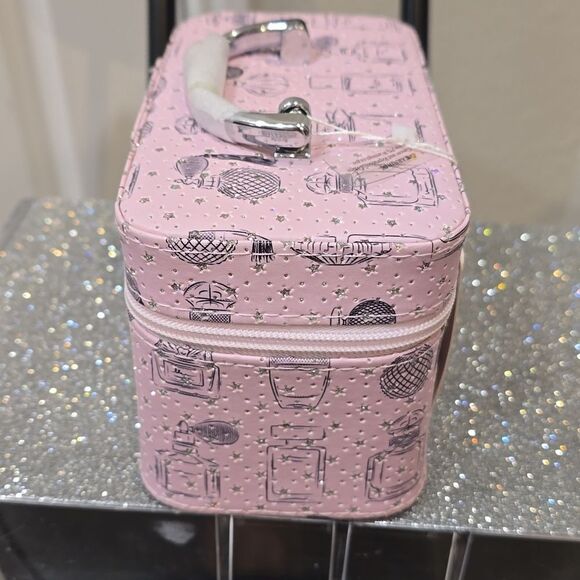 Blush Crush Rhinestone Star Fragrance Embossed Cosmetic Case - Picture 6 of 7